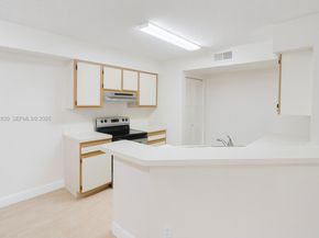 9999 Summerbreeze Dr 216, Sunrise FL 33322