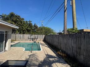 1460 NE 30th Ct, Pompano Beach FL 33064