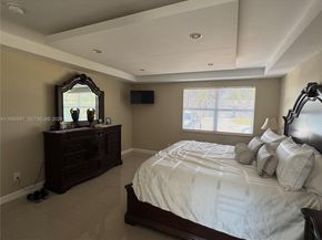 1460 NE 30th Ct, Pompano Beach FL 33064
