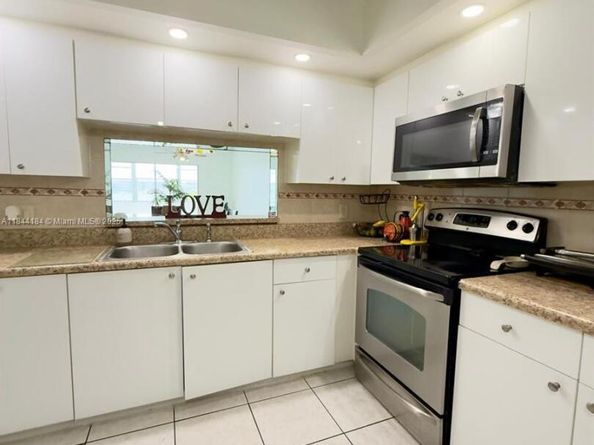 1501 SW 134th Way 206D, Pembroke Pines FL 33027