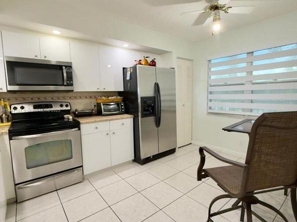 1501 SW 134th Way 206D, Pembroke Pines FL 33027