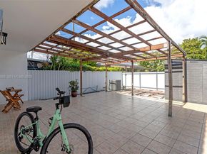 8773 SW 36th St, Miami FL 33165