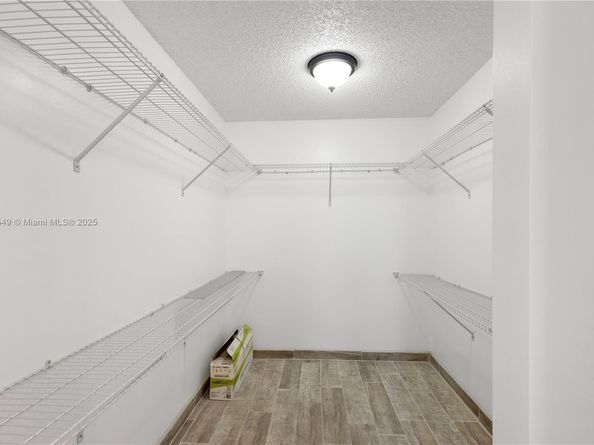 8020 Hampton Blvd 304, North Lauderdale FL 33068