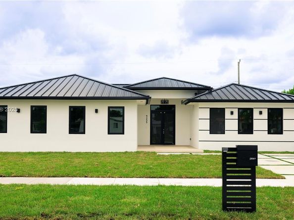 9235 SW 42nd St, Miami FL 33165