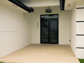 9235 SW 42nd St, Miami FL 33165