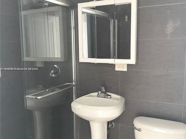 1197 Marseille Dr 12, Miami Beach FL 33141