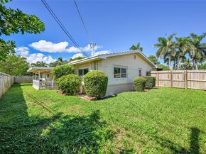 2750 SE 3rd St, Pompano Beach FL 33062