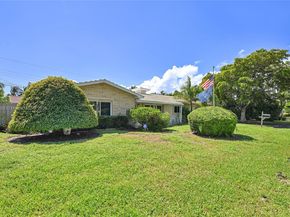 2750 SE 3rd St, Pompano Beach FL 33062