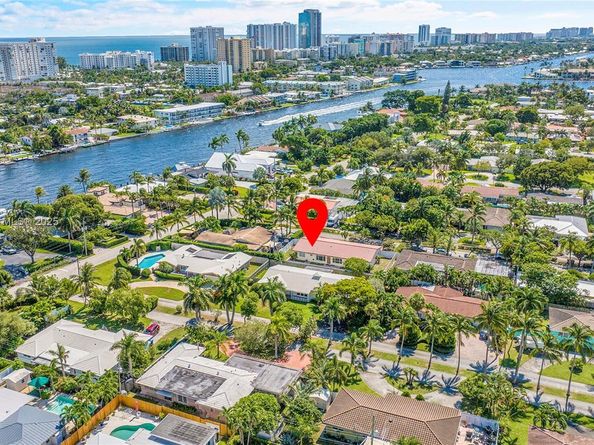 2750 SE 3rd St, Pompano Beach FL 33062