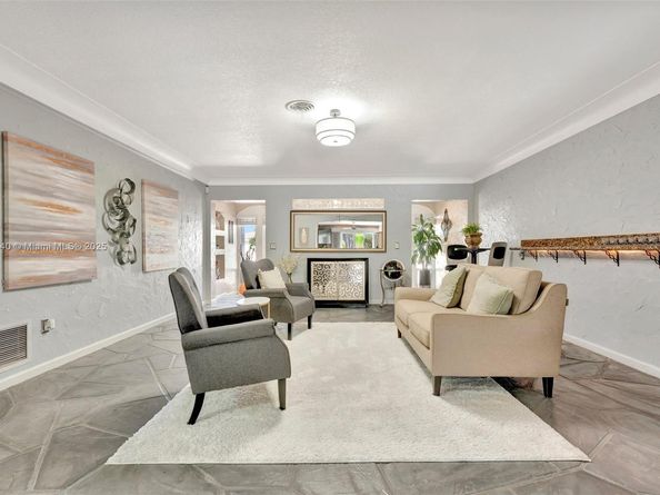 501 SE 7th Ave, Pompano Beach FL 33060