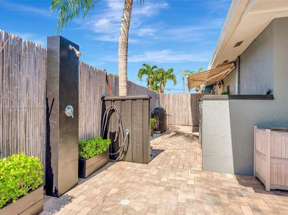 501 SE 7th Ave, Pompano Beach FL 33060