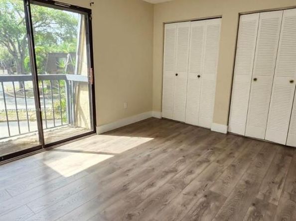 14293 SW 94th Cir Ln 10127, Miami FL 33186