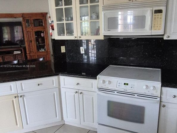 15319 SW 138th Ter, Miami FL 33196