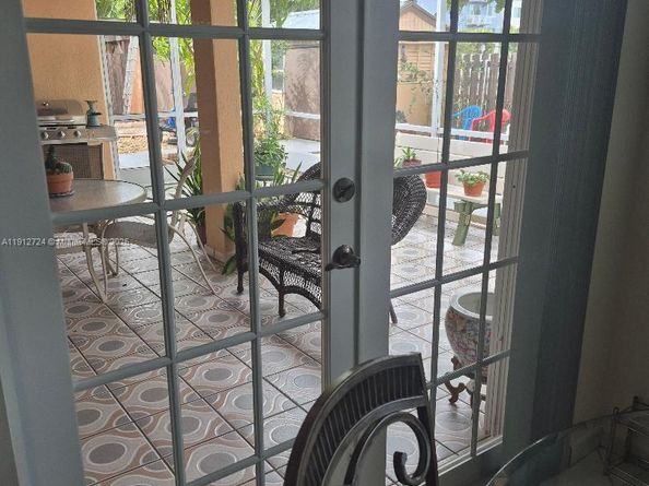 15319 SW 138th Ter, Miami FL 33196