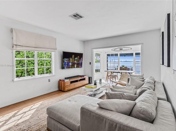8 Century Ln, Miami Beach FL 33139