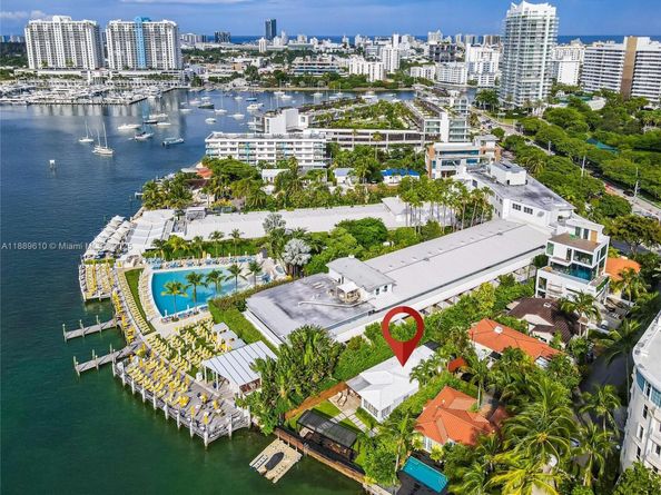 8 Century Ln, Miami Beach FL 33139