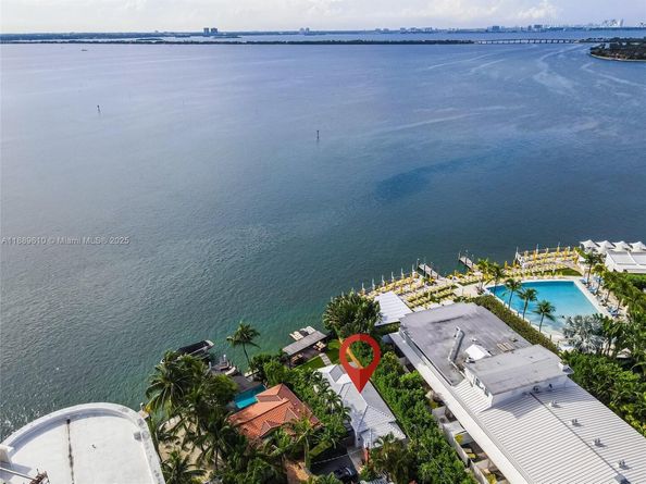 8 Century Ln, Miami Beach FL 33139