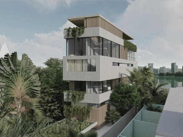 8 Century Ln, Miami Beach FL 33139