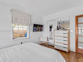8 Century Ln, Miami Beach FL 33139