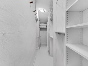 8 Century Ln, Miami Beach FL 33139