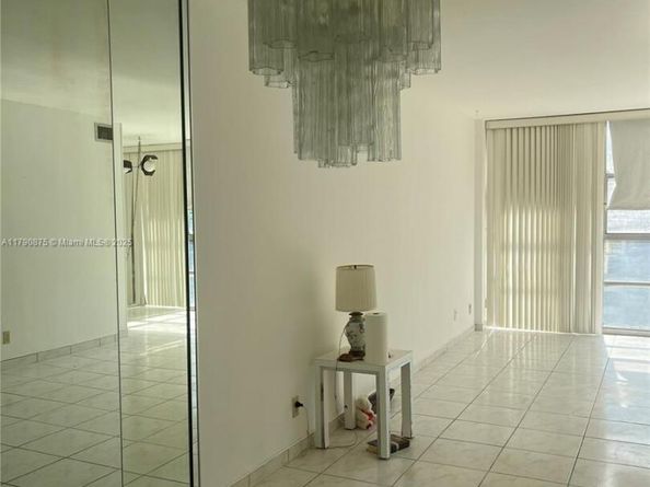 701 Three Islands Blvd 409, Hallandale Beach FL 33009