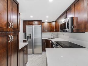 4705 NW 7th St 2017, Miami FL 33126