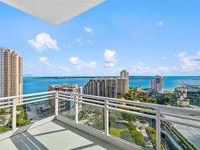 900 Brickell Key Blvd 2004, Miami FL 33131