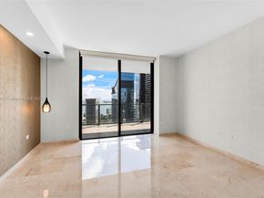 88 SW 7th St 3907, Miami FL 33130
