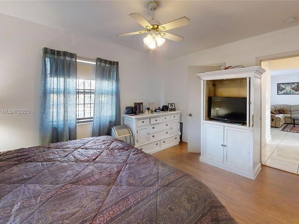 13040 NW 13th Ave, North Miami FL 33167