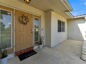 6924 NW 8th Ct, Margate FL 33063