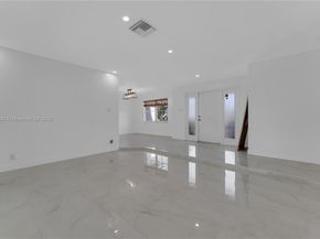 6924 NW 8th Ct, Margate FL 33063