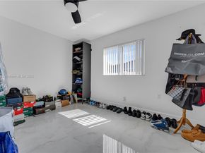 6924 NW 8th Ct, Margate FL 33063