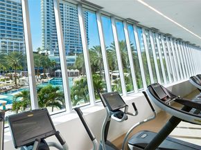 4391 Collins Ave 709, Miami Beach FL 33140
