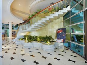 4391 Collins Ave 709, Miami Beach FL 33140
