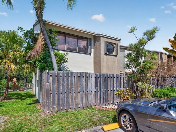341 City View Dr, Fort Lauderdale FL 33311