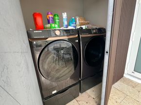 Undisclosed Address #A11944723, Miami FL 33157