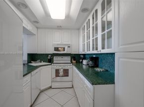 5601 Collins Ave 919, Miami Beach FL 33140