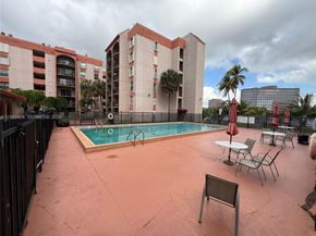 5199 NW 7th St 111, Miami FL 33126