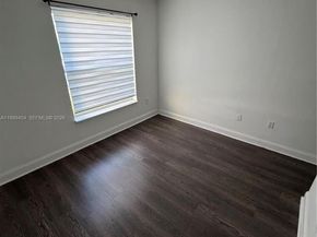 5199 NW 7th St 111, Miami FL 33126
