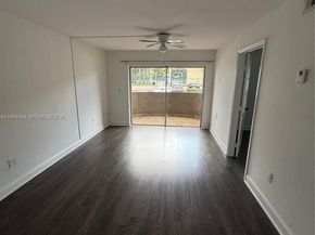 5199 NW 7th St 111, Miami FL 33126