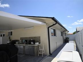 1417 W 40th St, Hialeah FL 33012