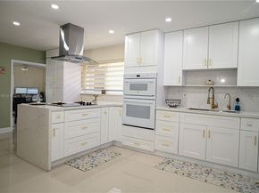 1417 W 40th St, Hialeah FL 33012