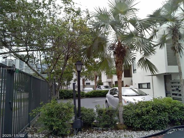 3036 SW 27th Ave 5, Miami FL 33133