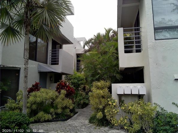 3036 SW 27th Ave 5, Miami FL 33133