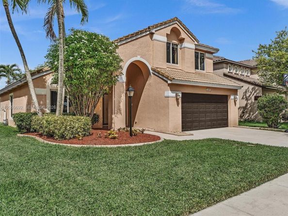1208 NW 144th Ter, Pembroke Pines FL 33028