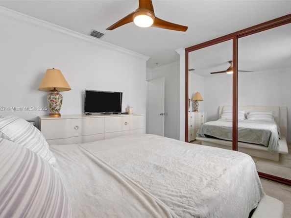 15624 NW 12th Rd, Pembroke Pines FL 33028