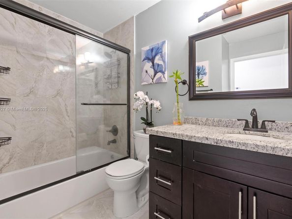 15624 NW 12th Rd, Pembroke Pines FL 33028