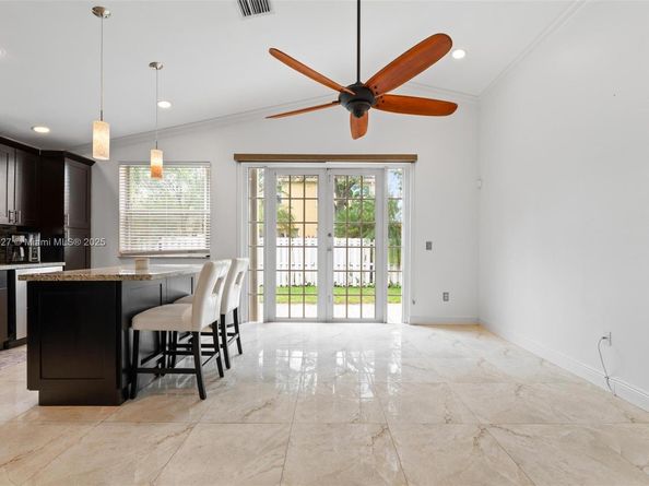 15624 NW 12th Rd, Pembroke Pines FL 33028