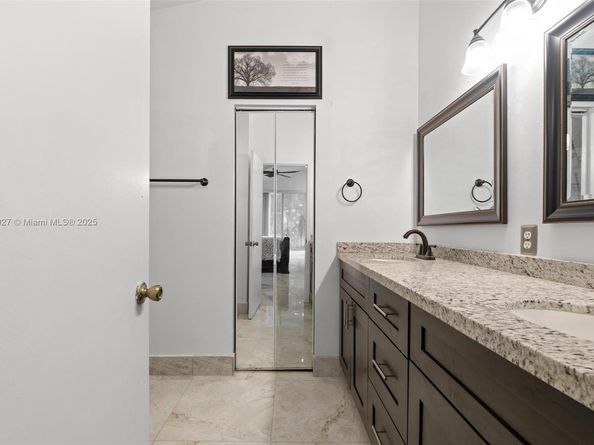 15624 NW 12th Rd, Pembroke Pines FL 33028