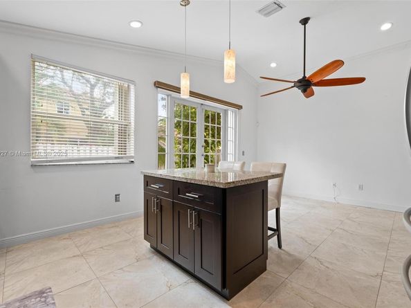 15624 NW 12th Rd, Pembroke Pines FL 33028